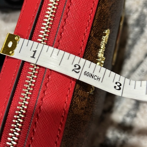 NWOT Karl lagerfeldld purse. 9” - Picture 11 of 14